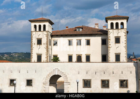 Château Renaissance en 34070, Alpes Juliennes, Brda Slovénie, région Banque D'Images