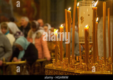 Tambov, Région de Tambov, en Russie. Jan 7, 2017. En service de Noël Maison Spaso - Préobrajenski cathédrale de la ville de Departamento de la ville de Tambov © Aleksei Sukhorukov/ZUMA/Alamy Fil Live News Banque D'Images