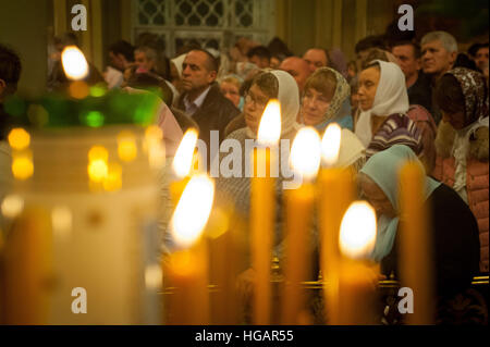 Tambov, Région de Tambov, en Russie. Jan 7, 2017. En service de Noël Maison Spaso - Préobrajenski cathédrale de la ville de Departamento de la ville de Tambov © Aleksei Sukhorukov/ZUMA/Alamy Fil Live News Banque D'Images