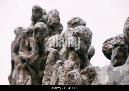 Minsk, Belarus. La Fosse est un monument situé sur coin de rues et Melnikayte Zaslavskaïa consacrée aux victimes de l'Holocauste à Minsk, en Biélorussie. C'est Banque D'Images