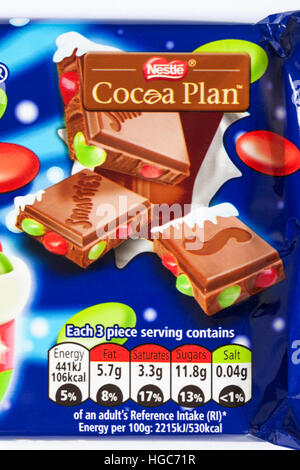 Informations sur GDA bar de Smarties Nestlé partage festif de bloc - chocolat Nestle Plan Cacao Banque D'Images