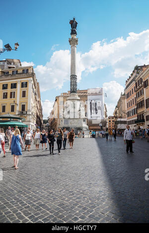 La colonne de l'Immaculée Conception, la Piazza Mignanelli, Rome, capitale de l'Italie et la région du Lazio, Europe Banque D'Images