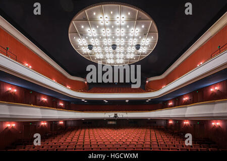 Deutschland, Nordrhein-Westfalen, Hagen, Théâtre de Hagen, Blick von der Bühne dans dei Ränge Banque D'Images