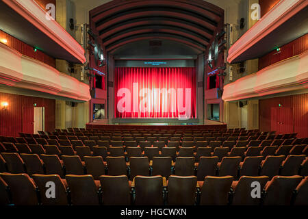 Deutschland, Nordrhein-Westfalen, Hagen, Théâtre de Hagen, Blick von der Bühne dans dei Ränge Banque D'Images