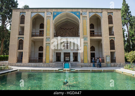 Cour du plus ancien jardin persan subsistant dans l'Iran a appelé Fin (Jardin Bagh-e Fin), situé dans la ville de Kashan Banque D'Images