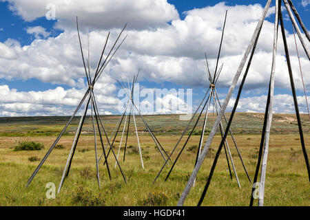 Tm00042-00..MONTANA - Tepee polonais marquent le site de l'Natavie Nez Percé camping américain mené par le chef Joseph au grand trou National Battlefield. Banque D'Images