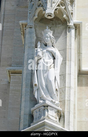 Klosterneuburg : Monastère : Mme von Leopold III. , Comme une figure du fondateur à l'église, Wienerwald, Bois de Vienne, Basse-Autriche, Basse Autriche, Autriche Banque D'Images