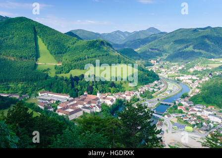 Lilienfeld : monastère cistercien en vallée de la rivière Traisen, Mostviertel, Niederösterreich, Basse Autriche, Autriche Banque D'Images