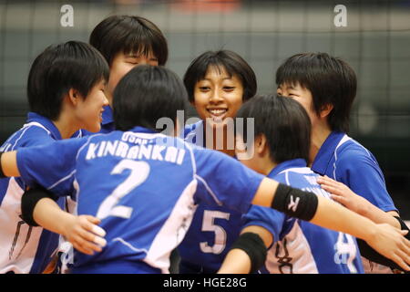 Tokyo Metropolitan Gymnasium, Tokyo, Japon. 6 janvier, 2017. Airi Miyabe (), 6 janvier 2017 - Volley-ball : La 69ème All Japan High School Volleyball Championship match quart de finale de la femme Kinrankai Kyoeigakuen entre 2-0 à Tokyo Metropolitan Gymnasium, Tokyo, Japon. Photo par Sho Tamura/AFLO SPORT) Banque D'Images