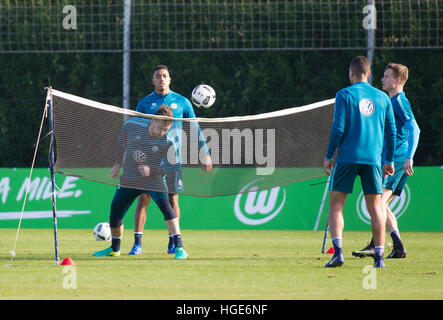 Murcia, Espagne. Le 08 Jan, 2017. Les joueurs en action au cours de la VfL Wolfsburg team training camp en Murcie, Espagne, 08 janvier 2017. Photo : Pascu Mendez/dpa/Alamy Live News Banque D'Images