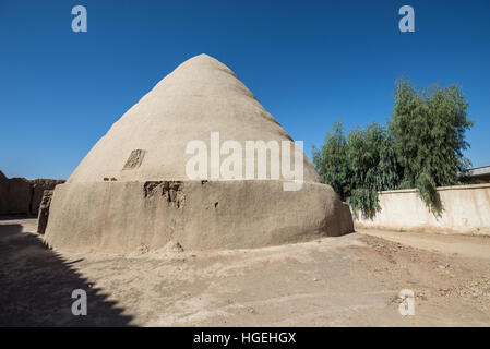 Ancien type de glacière évaporative appelée Yakhchal, également connu sous le nom de glace à Kashan, ville capitale du comté d'Iran Kashan Banque D'Images