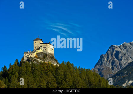 Château de Tarasp, Tarasp, Basse Engadine, Grisons, Grisons, Suisse Banque D'Images