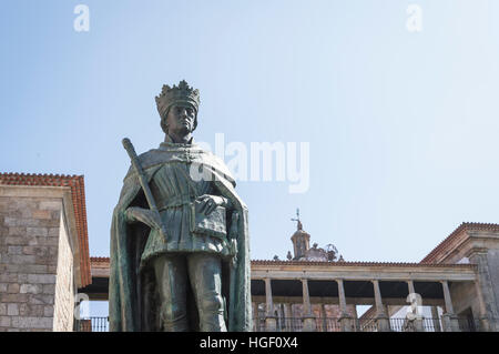 Statue du roi Duarte, également appelé Edward, ancien souverain du Portugal, placé en Viseu Banque D'Images