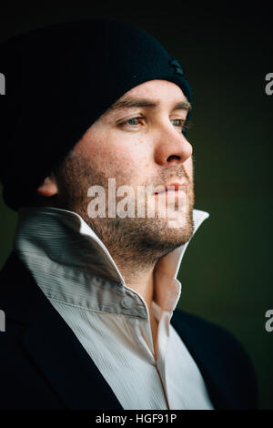 Portrait d'un jeune homme en veste Banque D'Images