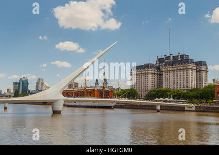 Buenos Aires, Puerto Madero district women's bridge Banque D'Images