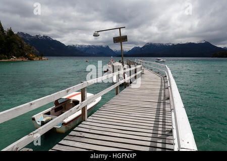 Embarcadère du Lac Nahuel Huapi, Puerto Angostura, Villa La Angostura, Nahuel Huapi National Park, Lake District, l'Argentine Banque D'Images