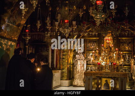 Crucifixion autel dans l'église de Saint Sépulcre sur le Golgotha, Jérusalem, Israël Banque D'Images