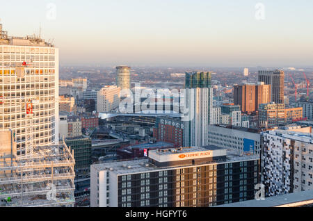 Vue de dessus de toit de Birmingham skyline at Dusk Banque D'Images