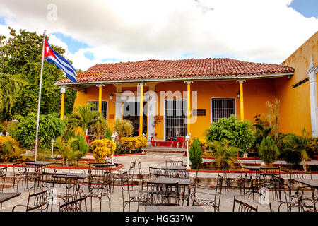 Trinidad, Cuba - Décembre 18, 2016 : La Casa de la Musíca est un lieu de musique populaire et restaurant à Trinité / Cuba. Banque D'Images