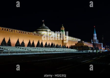 Le Kremlin de Moscou de nuit, de la place rouge en hiver Banque D'Images