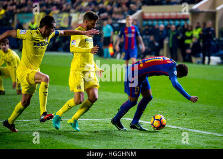 VILLARREAL, ESPAGNE - JAN 8 : Neymar joue en La Liga match entre Villarreal CF et le FC Barcelone au Stade El Madrigal, le 8 janvier 2017 à Villarreal, Espagne. © Christian Bertrand/Alamy Live News Banque D'Images