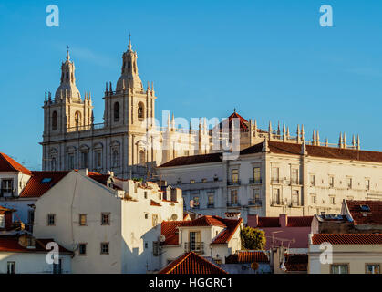 Portugal, Lisbonne, vue vers le monastère de São Vicente de Fora. Banque D'Images