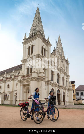 Basilique-cathédrale de Santa Cruz, fort Kochi, Cochin, Kerala, Inde Banque D'Images