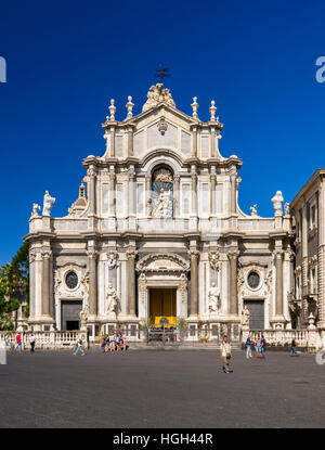 La Piazza del Duomo, Cattedrale di Sant'Agata, la cathédrale de Catane, l'architecte Girolamo Palazzotto, Catane, Sicile, Italie Banque D'Images
