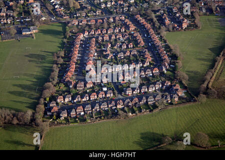 Vue aérienne de Drayton rouler à Cheadle, Heald Green, Cheshire, Royaume-Uni Banque D'Images