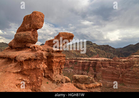 Canyon auezov et la vallée des châteaux connus sous le nom de Grand Canyon du Kazakhstan Banque D'Images