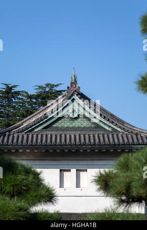 Tour de garde au Palais Impérial de Tokyo à Tokyo, Japon Banque D'Images