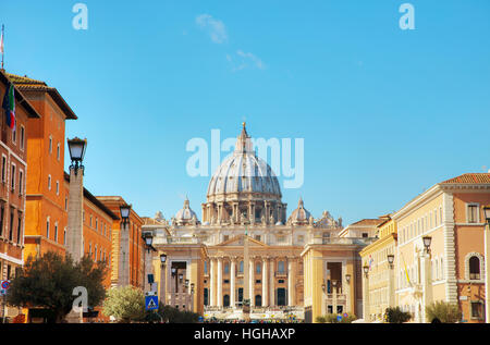 La Basilique Papale de Saint Pierre dans la Cité du Vatican Banque D'Images