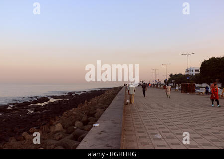 Et Worli plage face au sud de Mumbai Banque D'Images