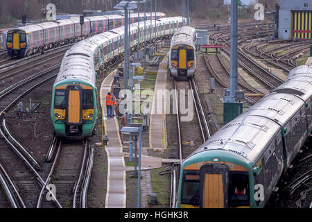 Le matériel roulant à l'extérieur de la gare de Brighton ce matin, car les chauffeurs de Southern Rail aller en grève à nouveau. Banque D'Images