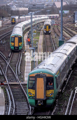 Le matériel roulant à l'extérieur de la gare de Brighton ce matin, car les chauffeurs de Southern Rail aller en grève à nouveau. Banque D'Images