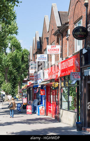 Défilé de Boston Boston boutiques, jardins, Hanwell, London Borough of Ealing, Greater London, Angleterre, Royaume-Uni Banque D'Images