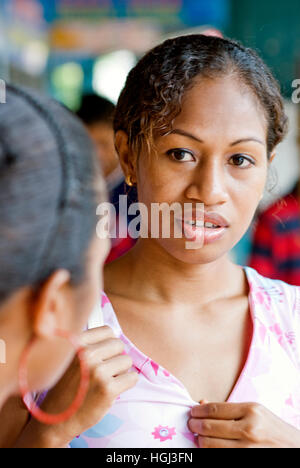 Jeune femme fidjienne à Nadi Banque D'Images