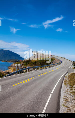 Storseisundet Pont sur la route de l'Atlantique en Norvège Banque D'Images