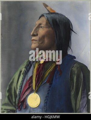 Chef Loup Robe, Cheyenne - 1898 Indian Congress - Photo : Frank A. Rinehart Banque D'Images