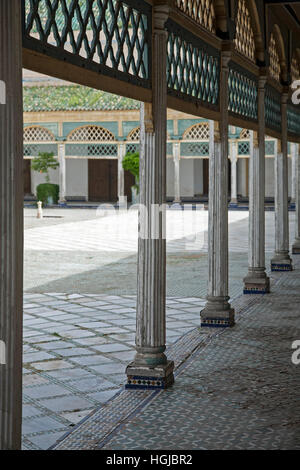 Cour en ruine, le Palais de la Bahia, Marrakech, Maroc Banque D'Images