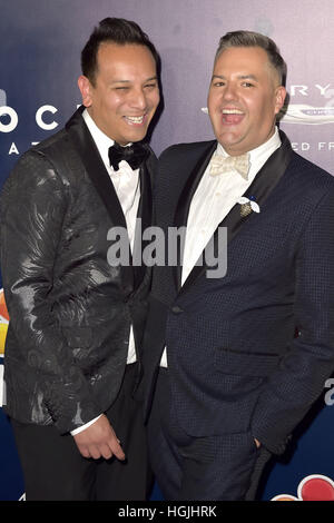 Beverly Hills, Californie. 8 janvier, 2017. Salvador Camarena et Ross Mathews assister au 74e congrès annuel de la NBC Universal Golden Globes After Party au Beverly Hilton Hotel le 8 janvier 2017 à Beverly Hills, Californie. | Verwendung weltweit/alliance Photo © dpa/Alamy Live News Banque D'Images