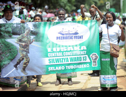 Lusaka, Zambie. 05Th Mar, 2016. Les femmes appartenant à la Front patriotique (PF) celebrake la Journée internationale des femmes à Lusaka, Zambie, 08 mars 2016. Photo : Britta Pedersen/dpa-Zentralbild/ZB/dpa/Alamy Live News Banque D'Images