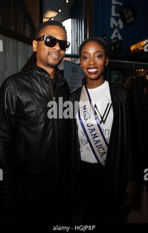 Londres, Royaume-Uni. 22 janvier, 2017. Miss Jamaïque UK 2017, Dani Reid, à l'égard des femmes dans le monde entier Active dans Brixton Pop avec Ralph Williams. 2017 Crédit : Peter Hogan/Alamy Live News Banque D'Images