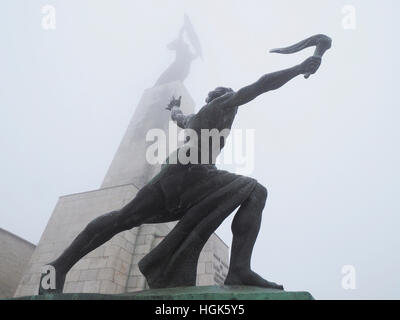 La liberté du monument de la liberté à Budapest, Hongrie. Construit en 1947 pour commémorer la libération de la Hongrie, par les Soviétiques, de l'Allemagne nazie de l'occupation. Banque D'Images