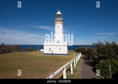 Norah Head Lighthouse et mer de Tasman Central Coast NSW Australie Nouvelle Galles du Sud Banque D'Images
