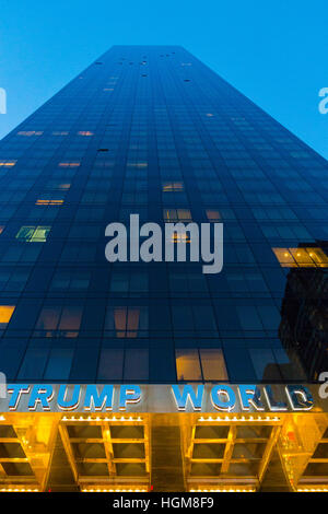 Trump World tower New York City Banque D'Images