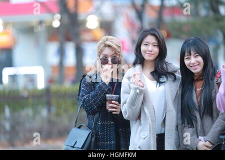 (Chine et Corée) Droits de Séoul, Corée. 10 janvier, 2017. L'agriculture, dix-sept, jusqu'10tion, WJSN et assister au Pentagone rehersal de Music Bank à Séoul, Corée. © TopPhoto/Alamy Live News Banque D'Images