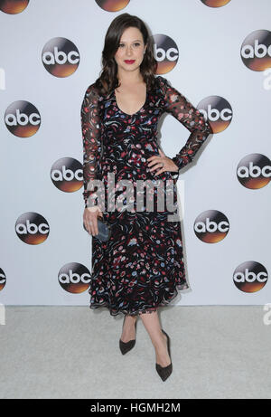 Pasadena, CA, USA. 10 janvier, 2017. 10 janvier 2017 - Pasadena, Californie - Katie Lowes. Disney ABC Television Group TCA Winter Press Tour 2017 s'est tenue à l'hôtel Langham Huntington Hotel. Crédit photo : Birdie Thompson/AdMedia © Birdie Thompson/AdMedia/ZUMA/Alamy Fil Live News Banque D'Images