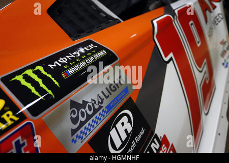 Huntersville, North Carolina, USA. Jan 11, 2017. Daniel Suarez, est annoncé comme le nouveau pilote de la n°19 Toyota ARRIS pour Joe Gibbs Racing lors d'une conférence de presse à Joe Gibbs Racing à Huntersville, Caroline du Nord. © Chris Owens Asp Inc/ASP/ZUMA/Alamy Fil Live News Banque D'Images