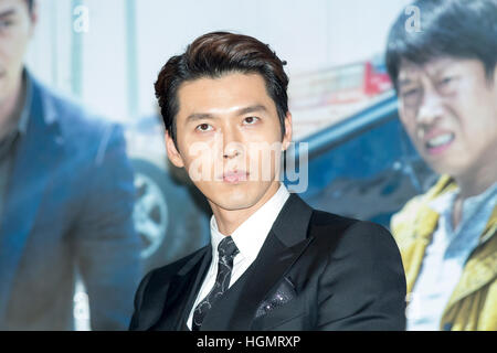 Séoul, Corée. 10 janvier, 2017. L'acteur sud-coréen Hyun Bin assiste à un talk-show en direct après la première de son film, "Coopération" dans un théâtre à Séoul, Corée du Sud. © Lee Jae-Won/AFLO/Alamy Live News Banque D'Images